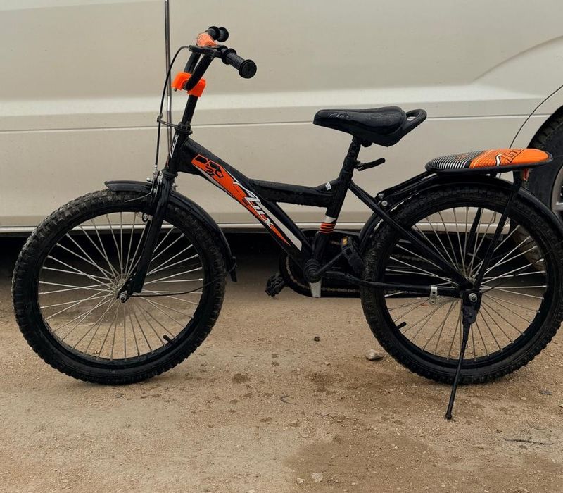 Продам велосипед LUX,в отличном состаяний