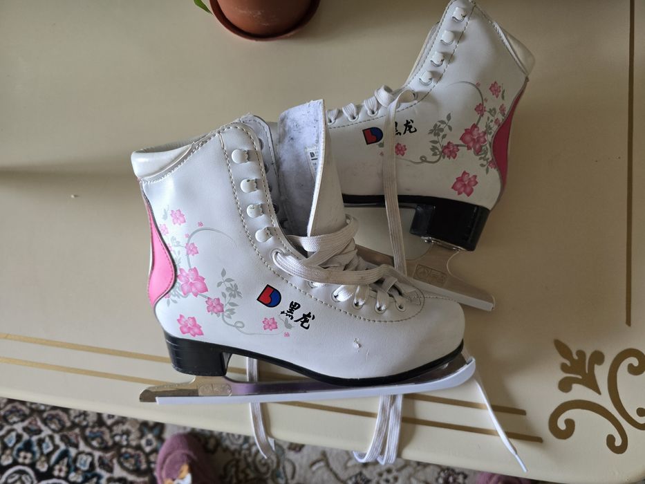 Детский конький размер 37