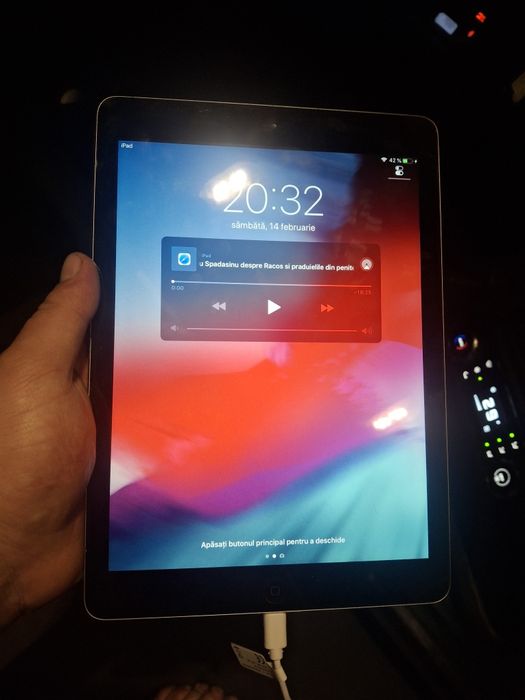 Ipad apple  air 1 spacegray 4 bucati vand sau schimb