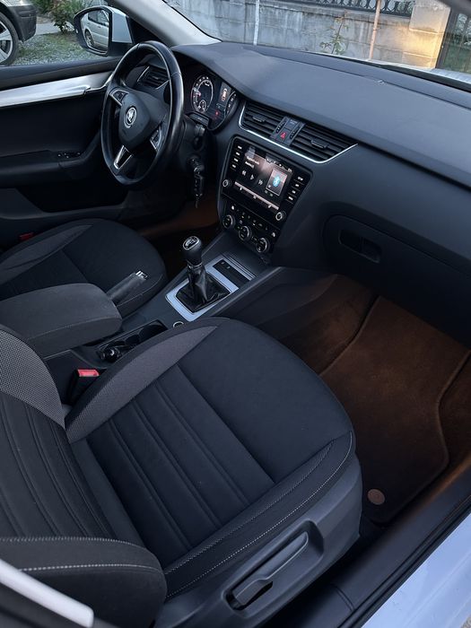 Skoda Octavia / 2020 / Euro 6 / Carplay
