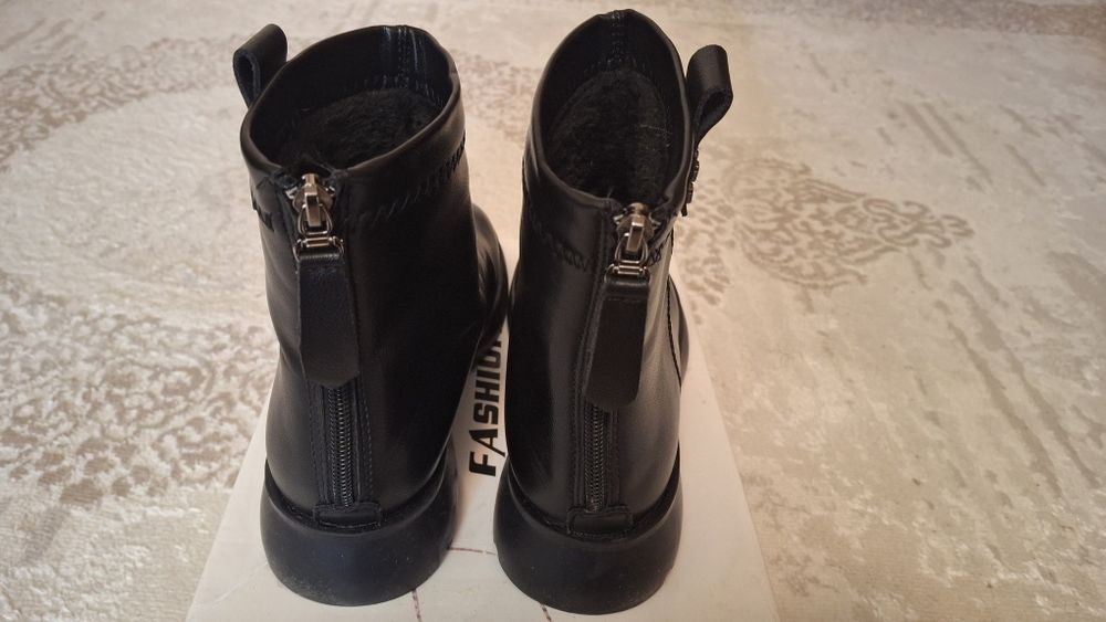 Женская обувь ботинки