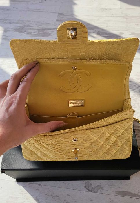 Salee!!! Оргинална чанта на Сhanel от питон