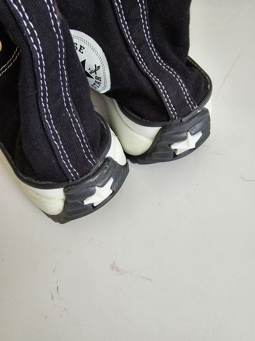 Продаются конверсы