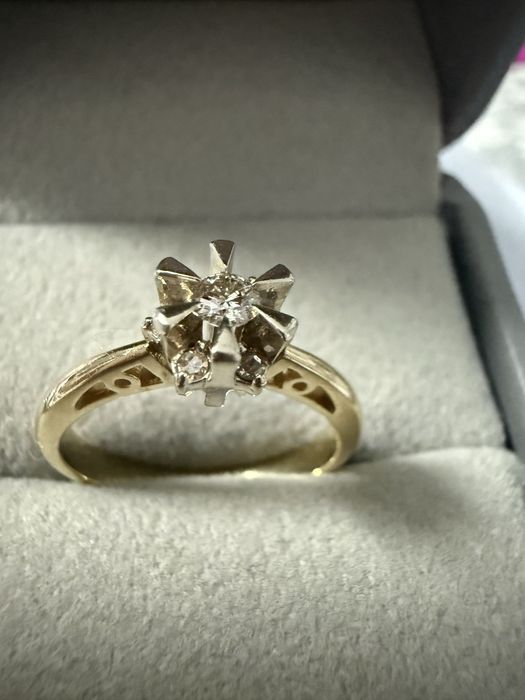 Бриллиантвое кольцо