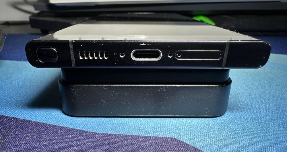 Samsung Galaxy S23 Ultra pentru piese