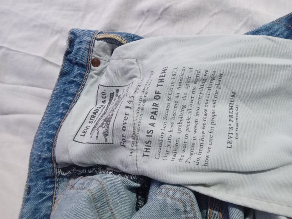 Blugi Levi's 502 originali - mărime W31 L32.