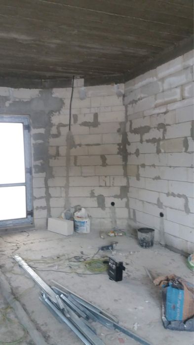 Lucrări construcții & finisaje | Amenajări interioare–exterioare