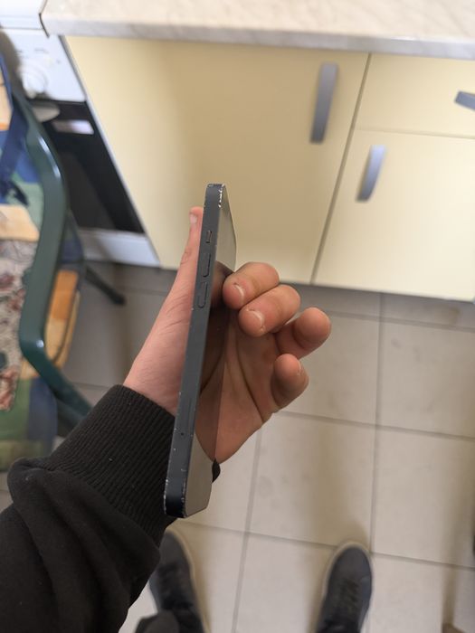 Iphone 13 de vanzare sanatate baterie 83 spatiu de stocare 128 GB