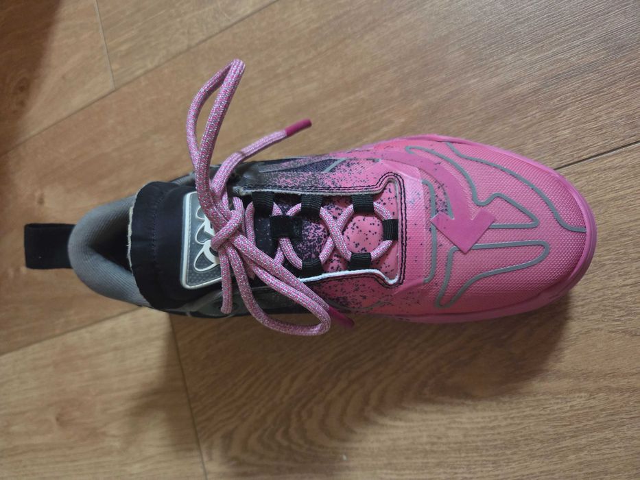 Adidasi off white odsy 1000