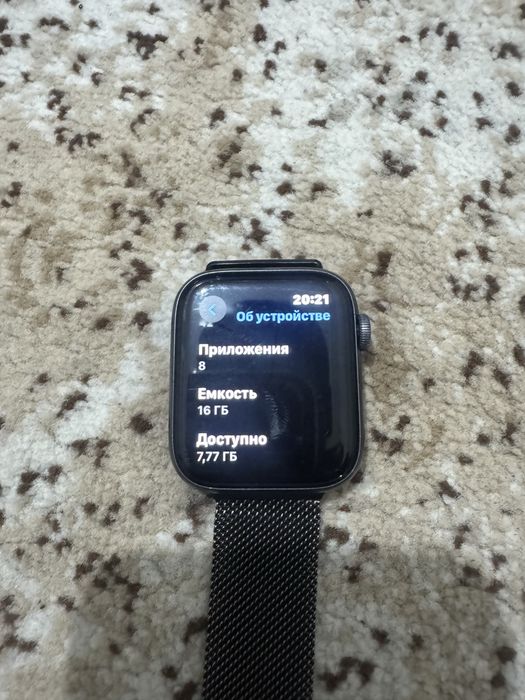 Aple watch 4 seriasi