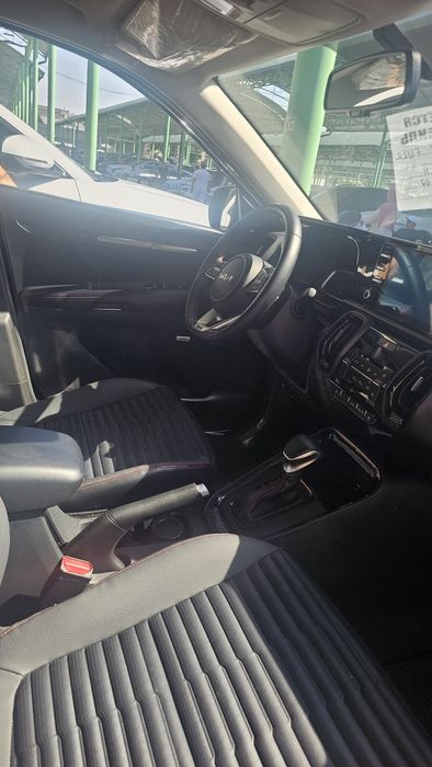 Kia Sonet full  16.800$