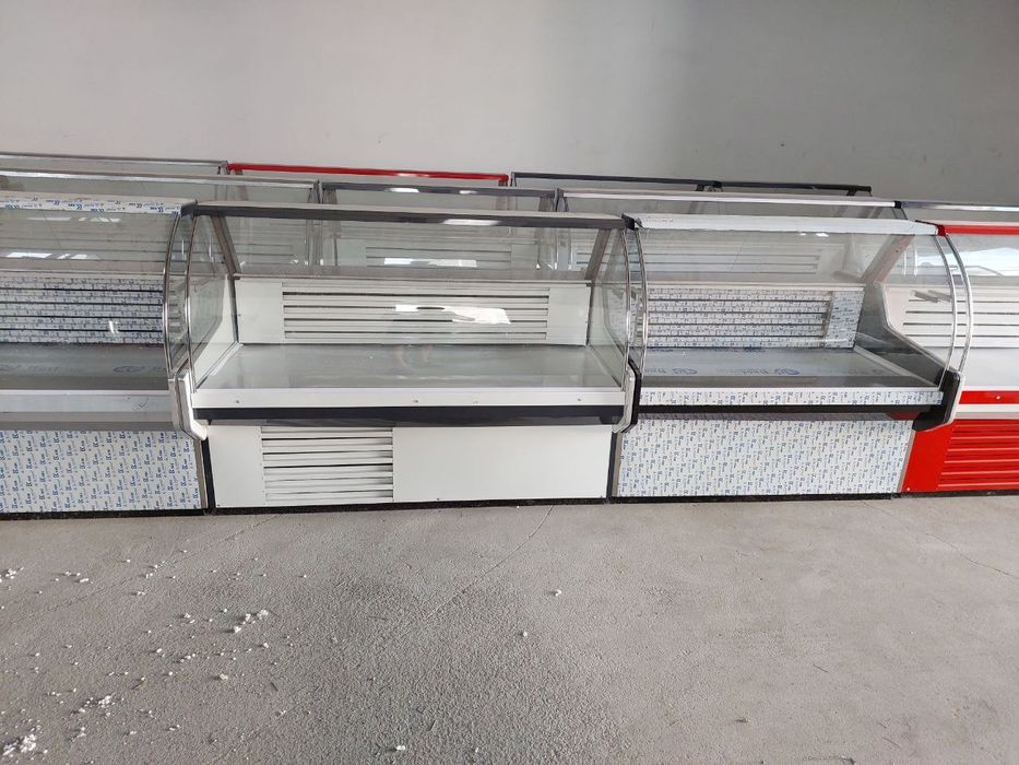 Витрина холодильник