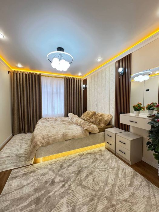 М Мирзо Улугбек.  3в4комнатная \ Евро квартира