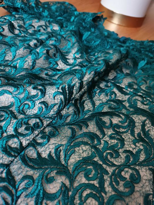 Rochie de lungime medie crem cu verde