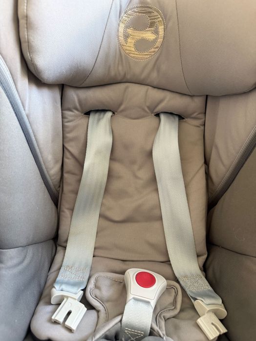 Кошче за кола за новородено Cybex Aton 5