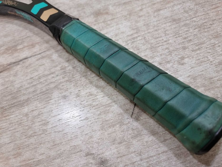 Легендарна тенис ракета Dunlop Max 200G Pro