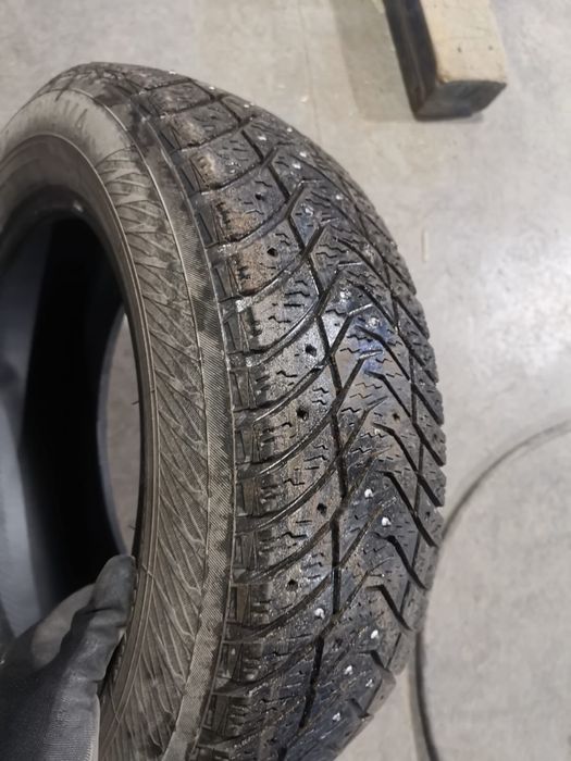 Продам шины, зима.