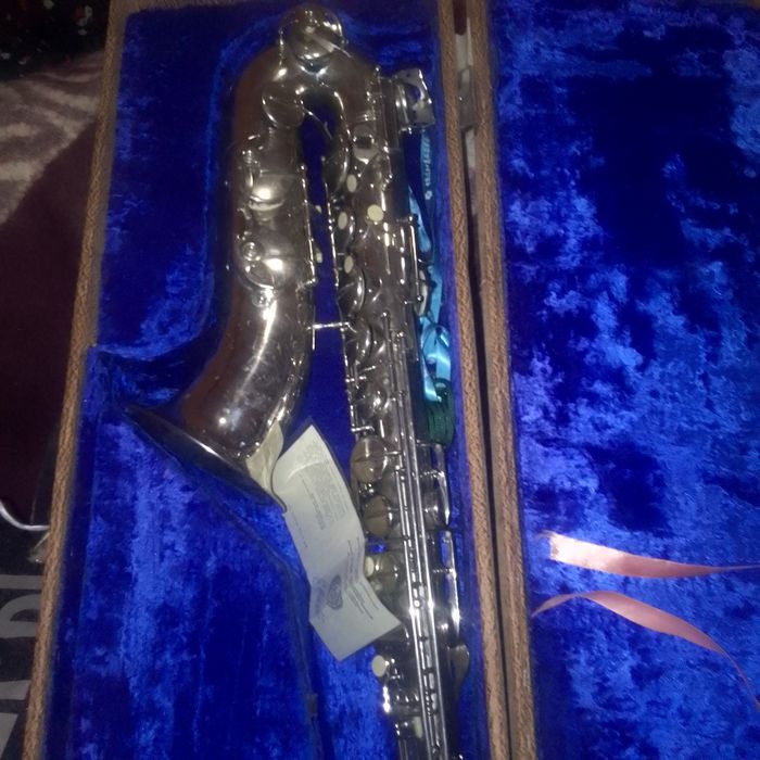 Saksafon 1979 sotiladi