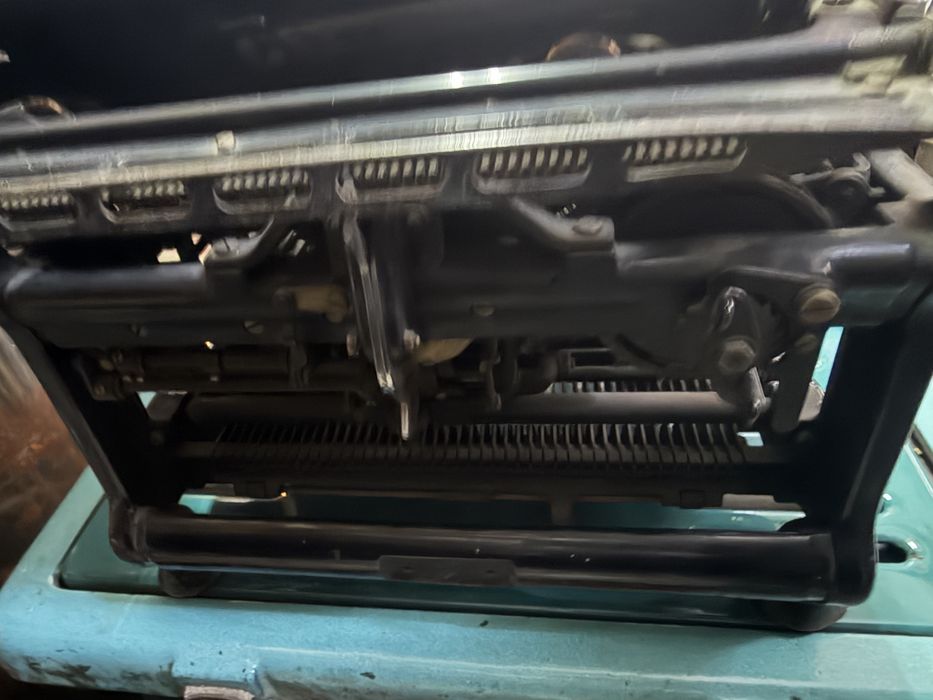 Пишеща машина Континентал от царско време