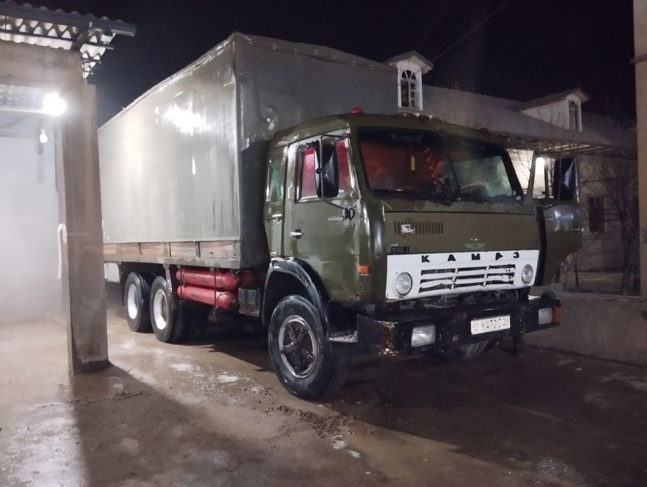 Камаз сотилади болонлари чарчаган  колган жойлари яхши холатда