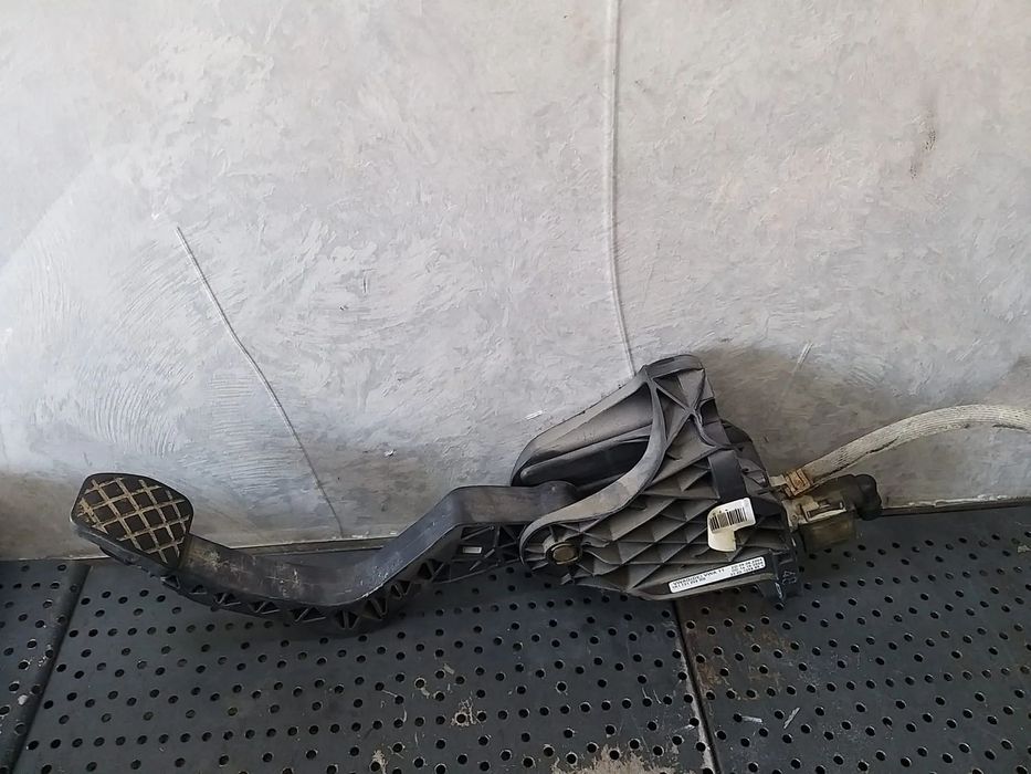 Pedala ambreiaj 1.9 tdi skoda octavia 2 1z 1k1721059bb