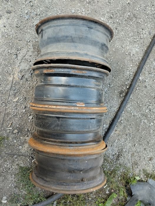 Диски Мерседес 190  р15 продам