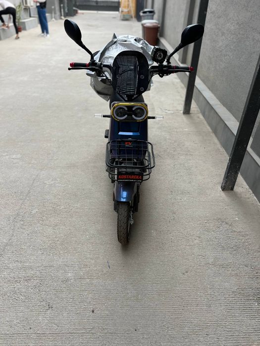 Skutr sotiladi 350$ kelishilishamiz