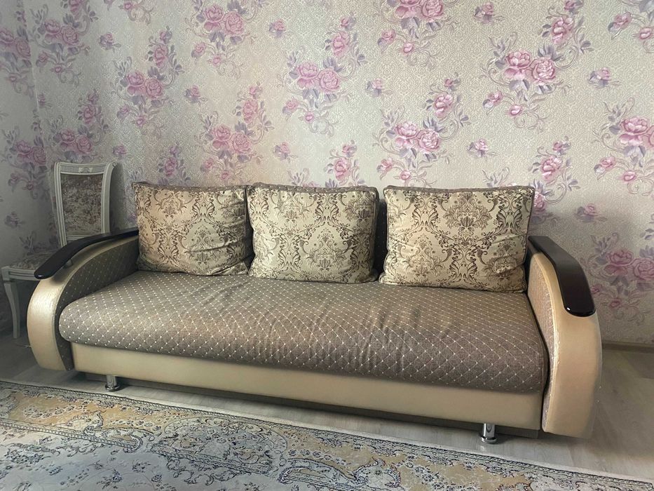 Диван еврокнижка