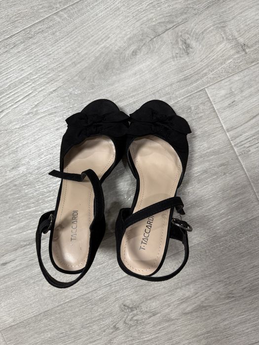 Туфли на каблуке, босоножки