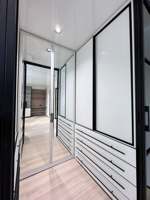 Продается квартира ВТОРИЧКА 2/2/4 80м2 ул.Садык Азимова Новый ремонт