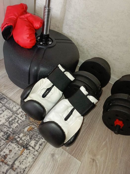 Скоростная груша, перчатки, гантели!