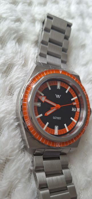 Nou! Automatic, diver. Ceas cu Seiko NH35A.