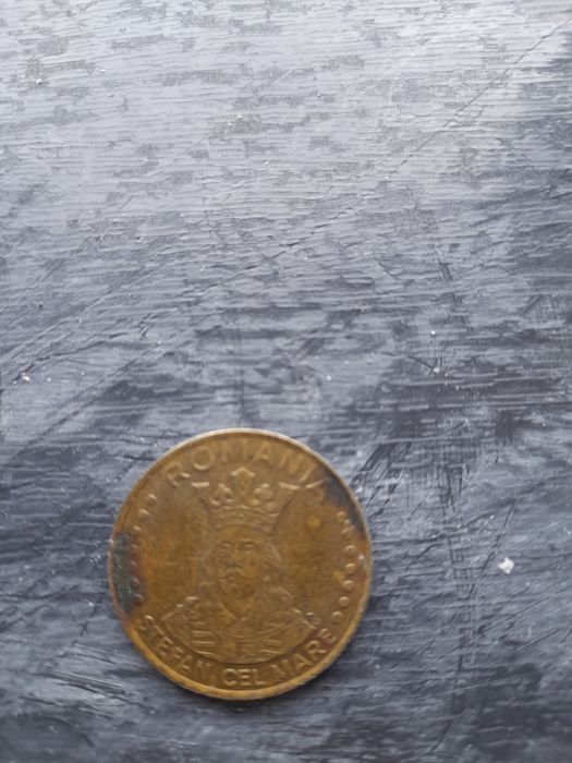 Vând 2 monezi vechi pentru colectionari