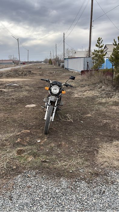 Мотоцикл 200 куб яки