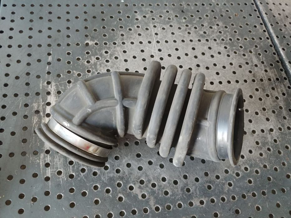 furtun admisie 1.6b pnda ford focus 3 c-max av61-9c623-ga