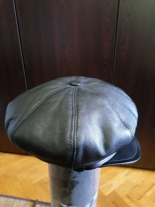 Дамски кожен каскет