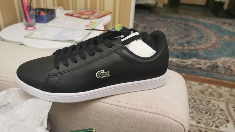 Lacoste аяқ киімі. 40 размер. Новый. Оригинал