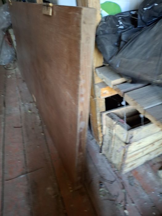 Продам Дверь деревянная