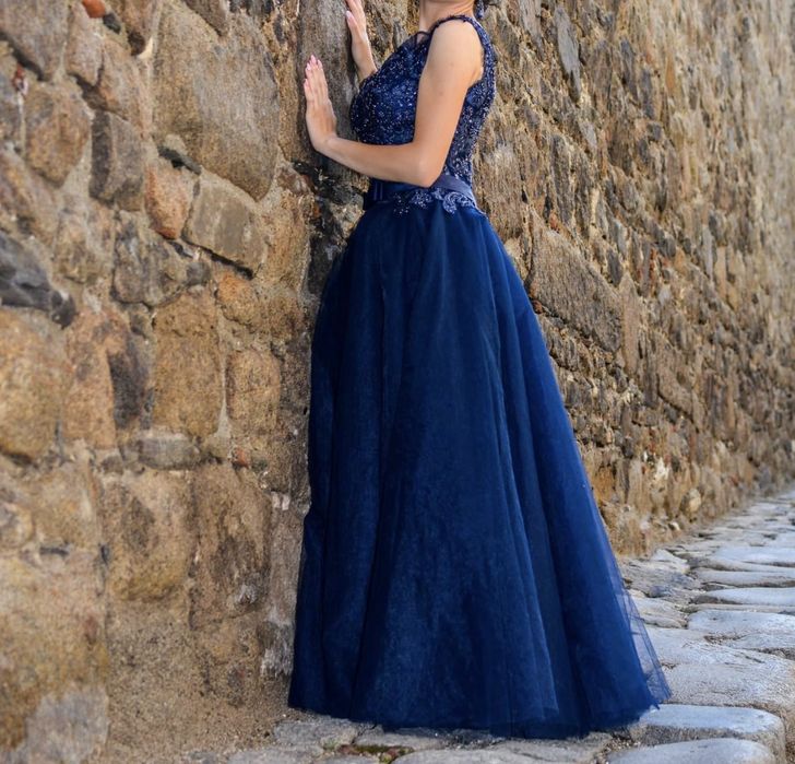 Бална рокля с корсет