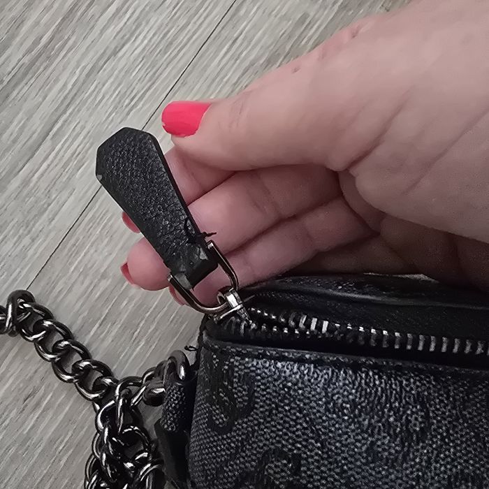 Guess  чанта оригинал