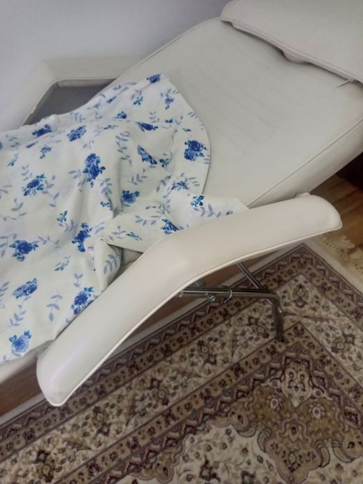 Медицинская кушетка кровать