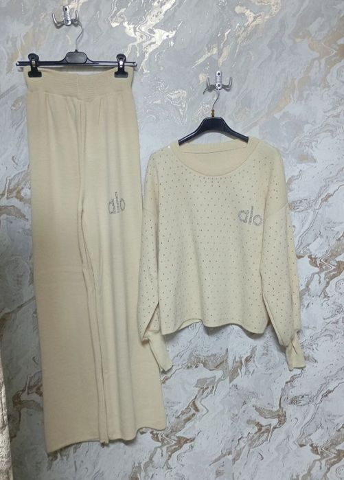 Compleu dama diferite modele