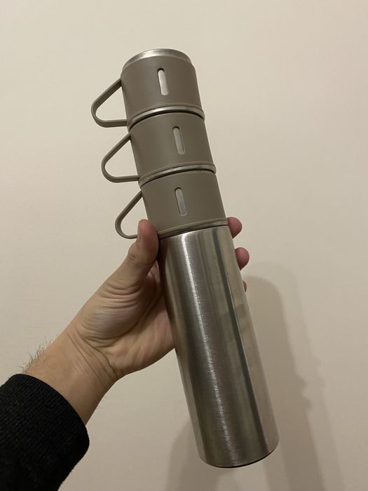 Термос новый отличный