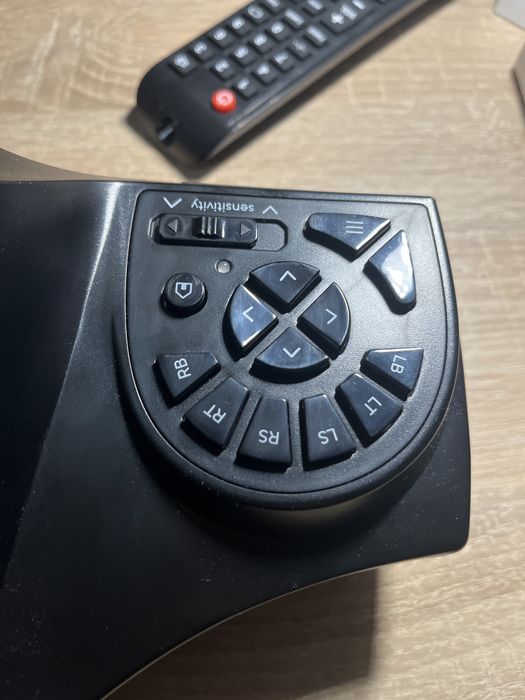 Продавам чисто нов волан GX Trust.