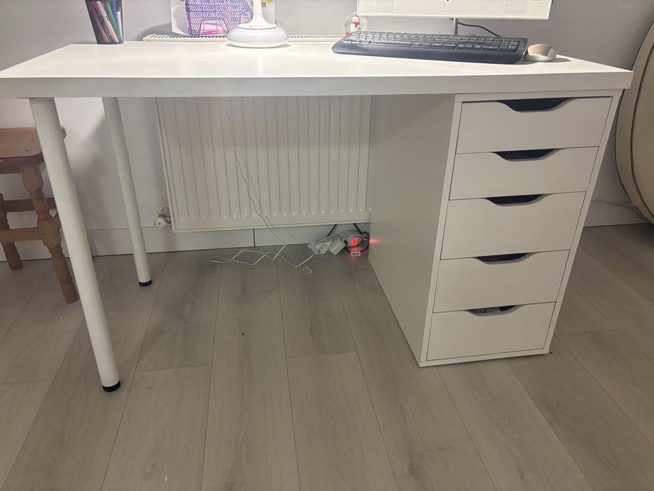 Birou  Ikea  alb