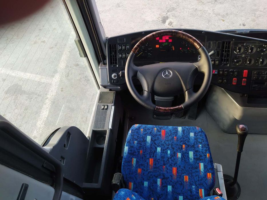 2021 yil avtobus Mersedes bens sotiladi.