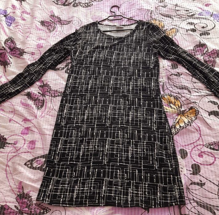 Rochie alb-negru dama - produs nou