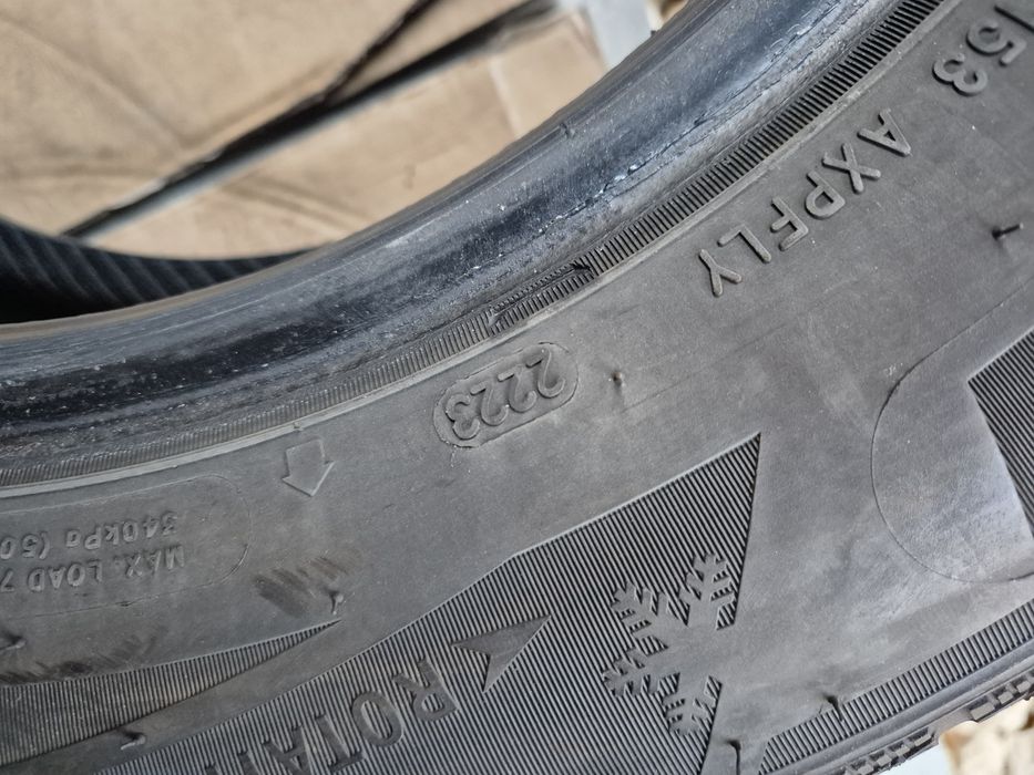 Vând cauciucuri 215/60/16 M+S 2 buc imp Germania  dot 2023