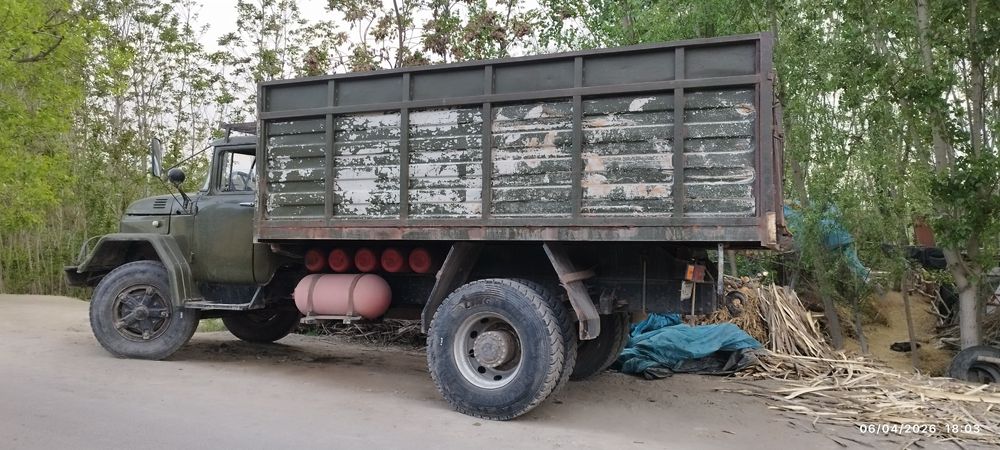 Zil 131 sotiladi naxtga yili 1982