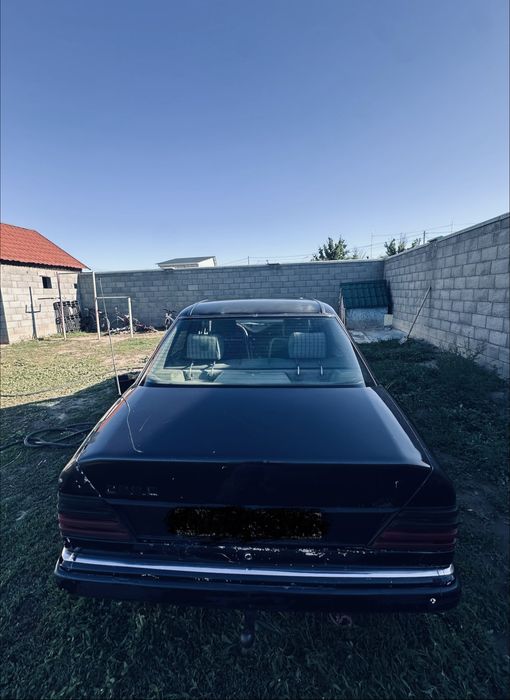 Мерседес 124 обем 2.3